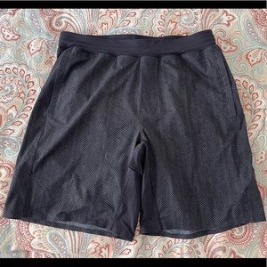 Lululemon Mens Shorts Black & Gray